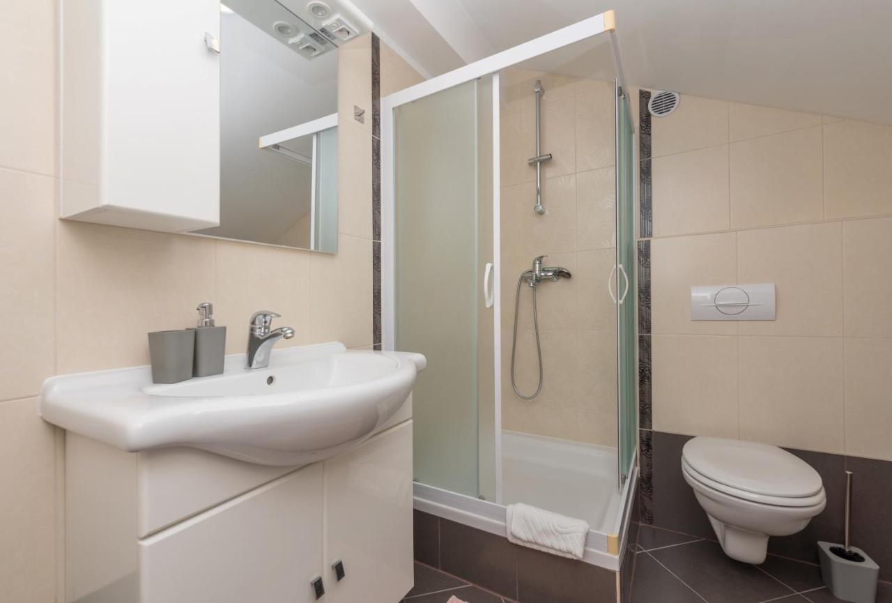 Marla Apartment Makarska